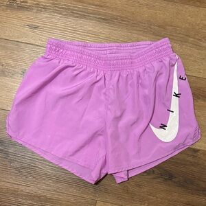 Nike Women's Small Athletic Shorts in Light Purple